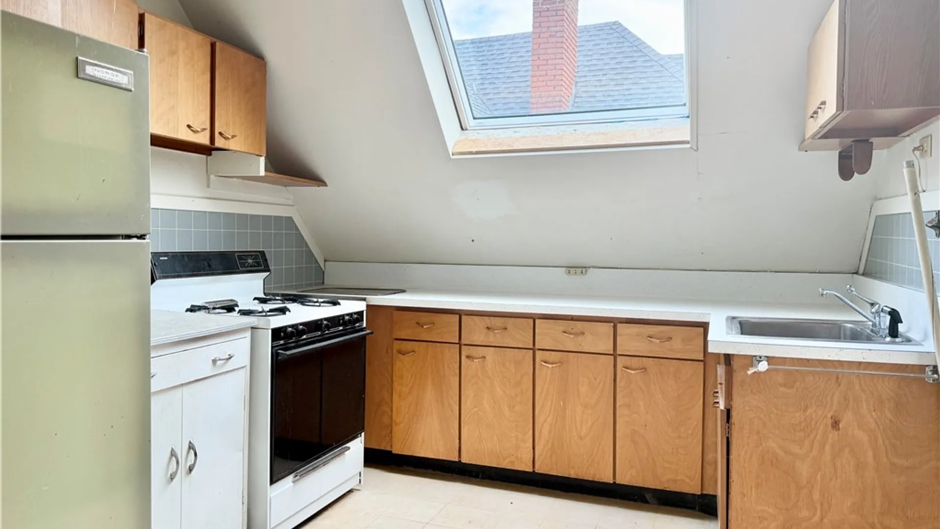 Property at 34 Saint James Place, Buffalo, NY 14222 33