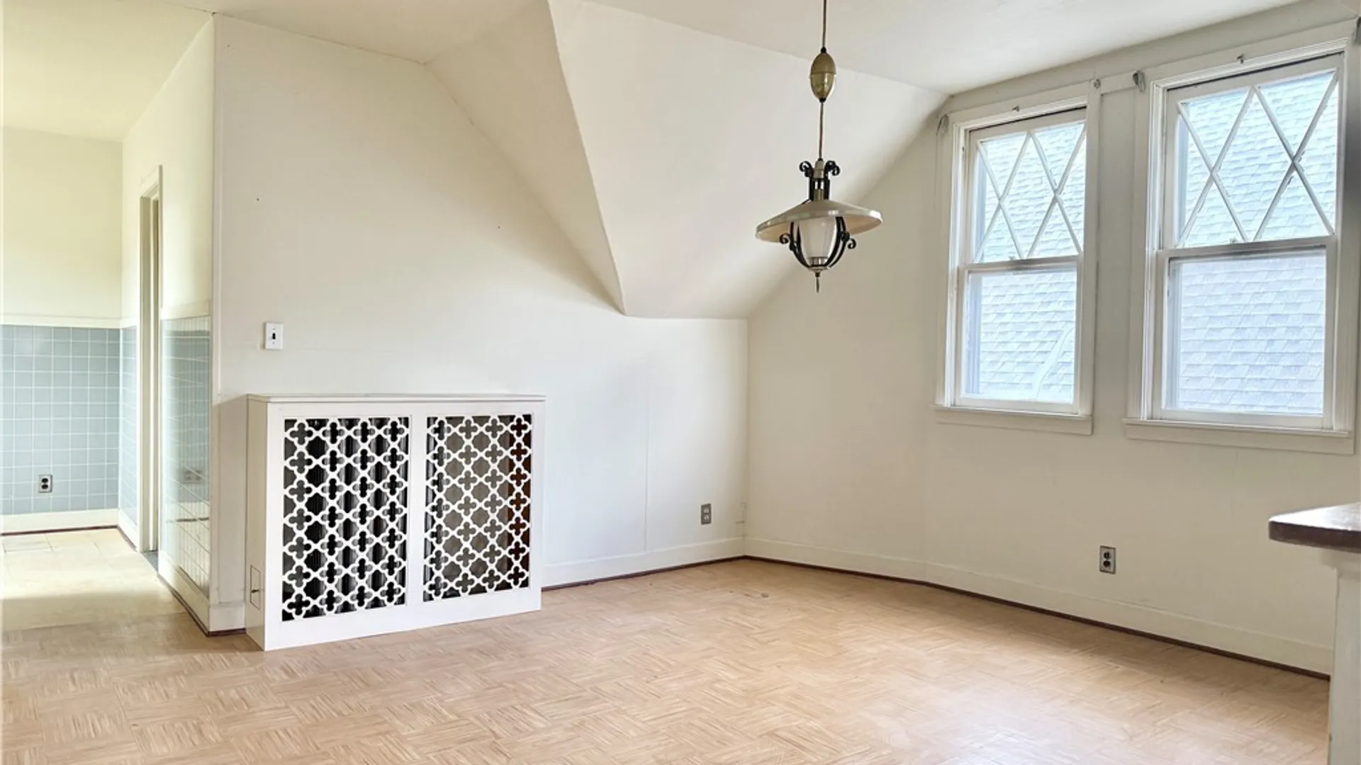 Property at 34 Saint James Place, Buffalo, NY 14222 35