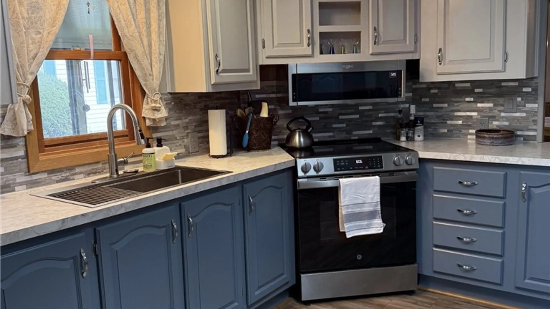 Property at 6415 Murphy Drive, Victor, NY 14564 11