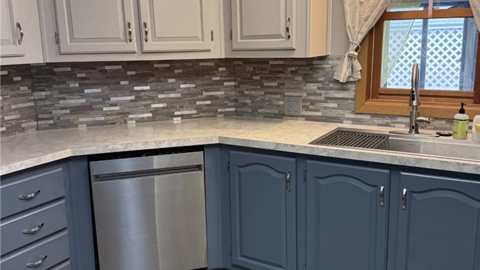 Property at 6415 Murphy Drive, Victor, NY 14564 9