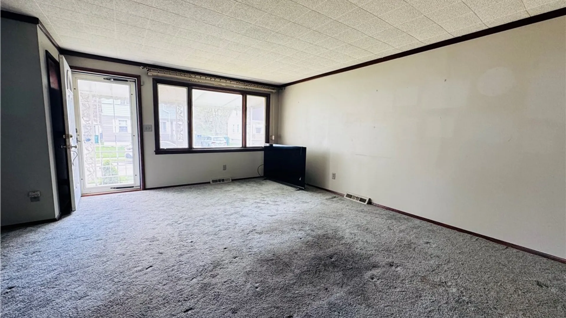Property at 130 Zittel Street, Buffalo, NY 14210 8