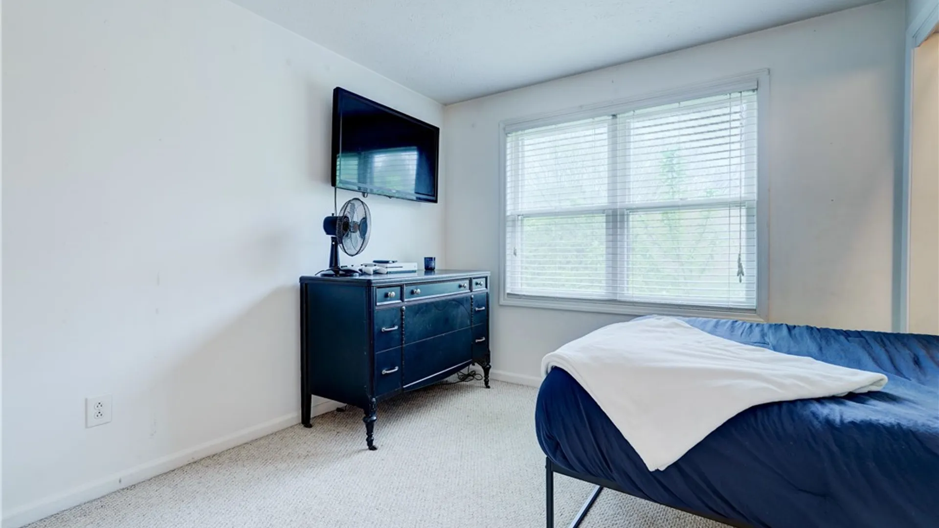 Property at 23 Summit Oaks, Pittsford, NY 14534 20