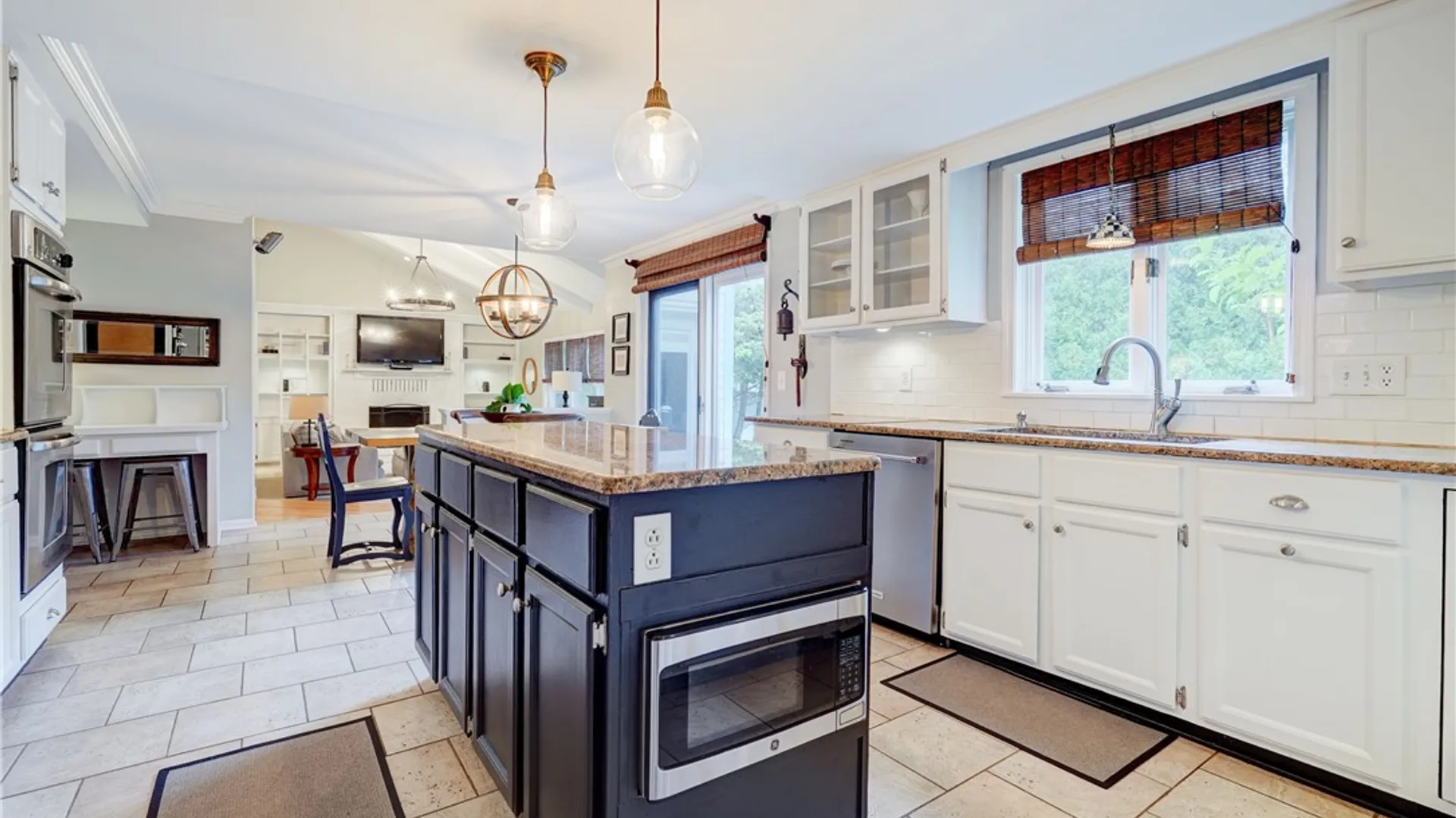 Property at 23 Summit Oaks, Pittsford, NY 14534 4