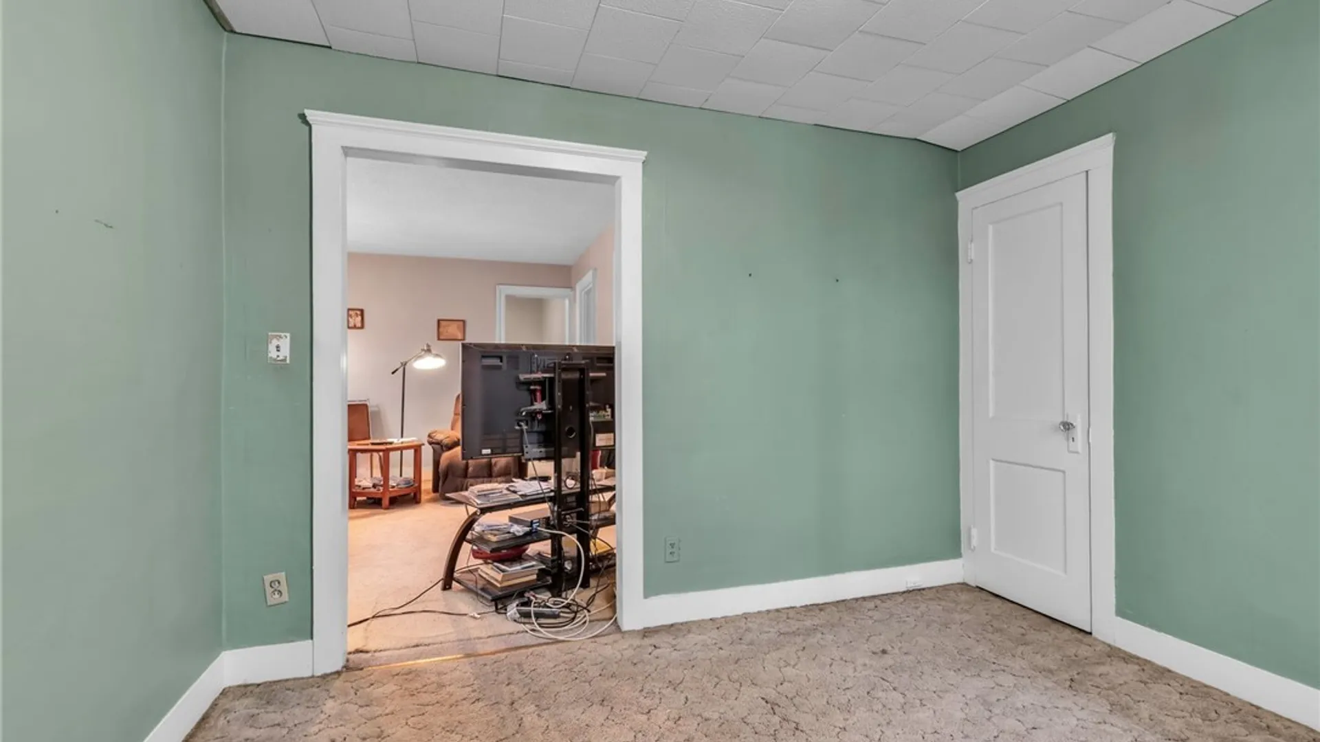 Property at 2140 Clinton Street, Cheektowaga, NY 14206 32