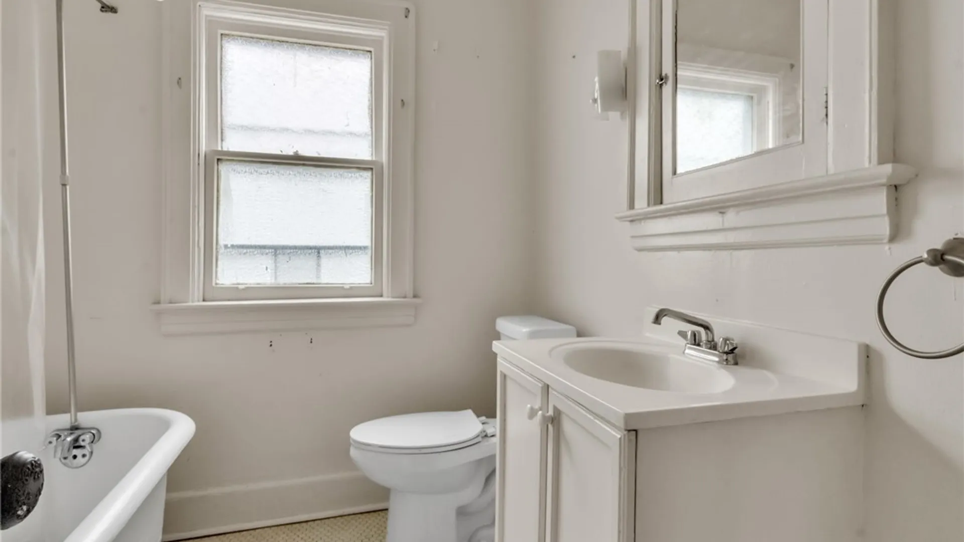 Property at 102 Claremont Avenue, Buffalo, NY 14222 12