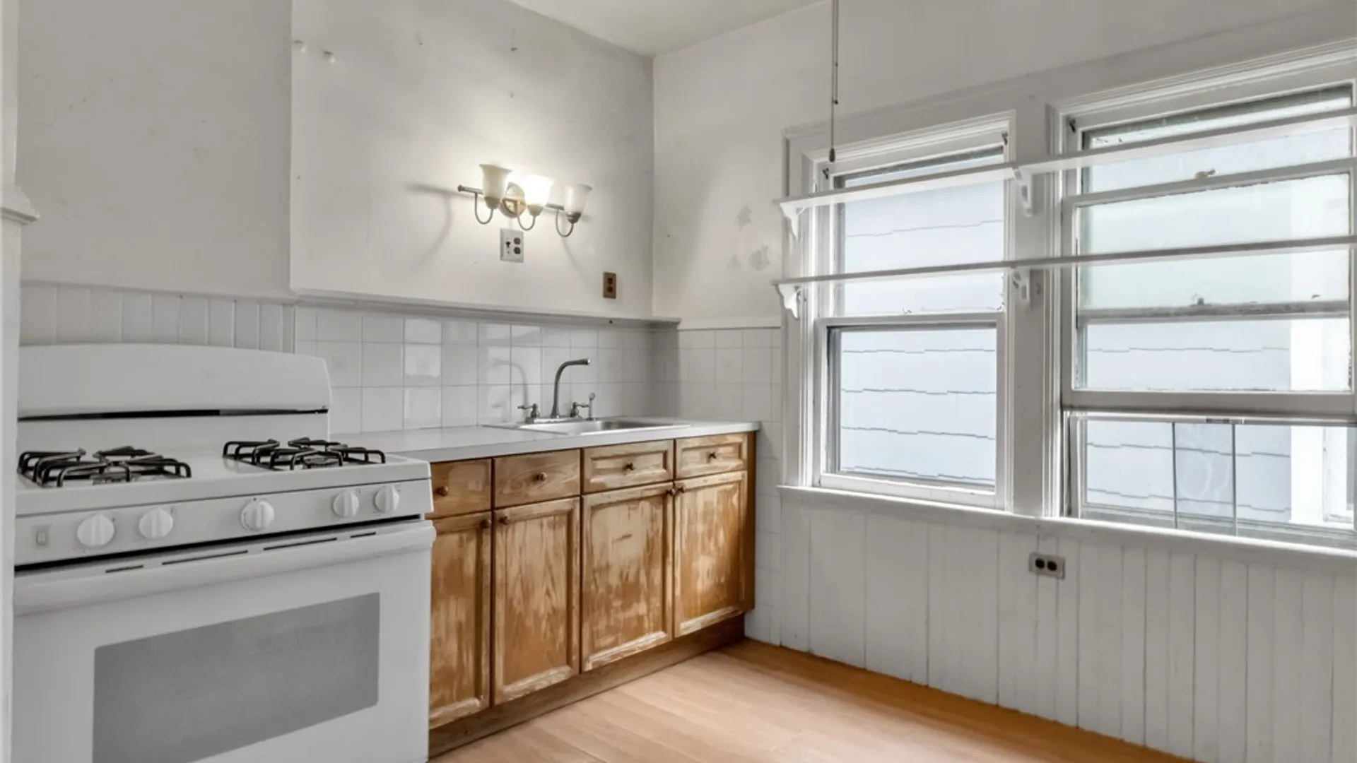 Property at 102 Claremont Avenue, Buffalo, NY 14222 26
