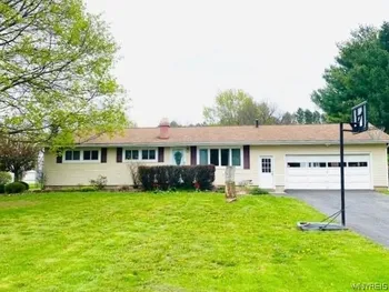 Property at 4743 Cottage Road, Royalton, NY 14067
