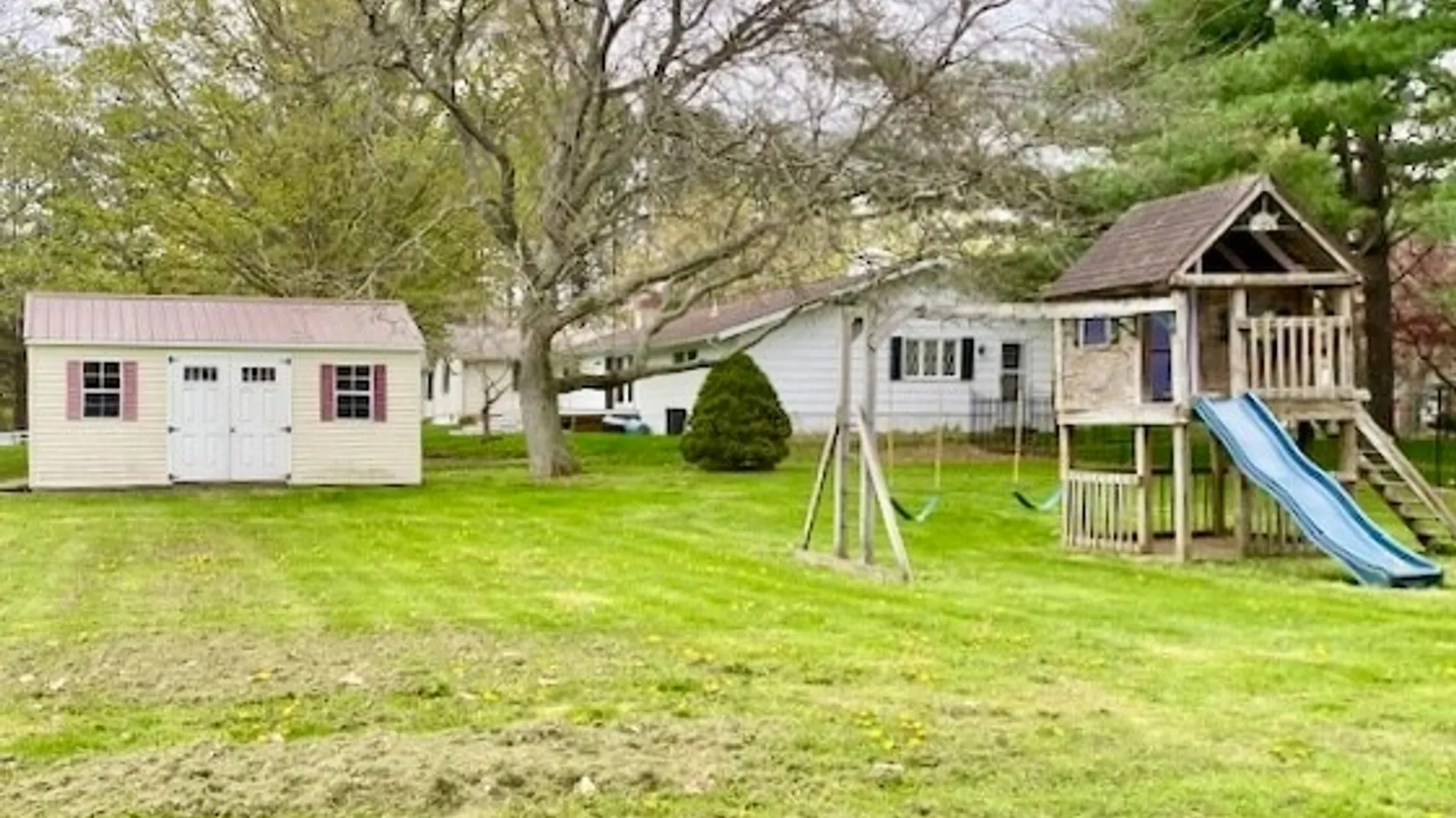Property at 4743 Cottage Road, Royalton, NY 14067 5