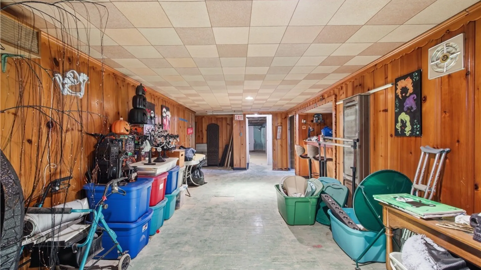 Property at 98 Frontier Drive, Hamburg, NY 14219 31