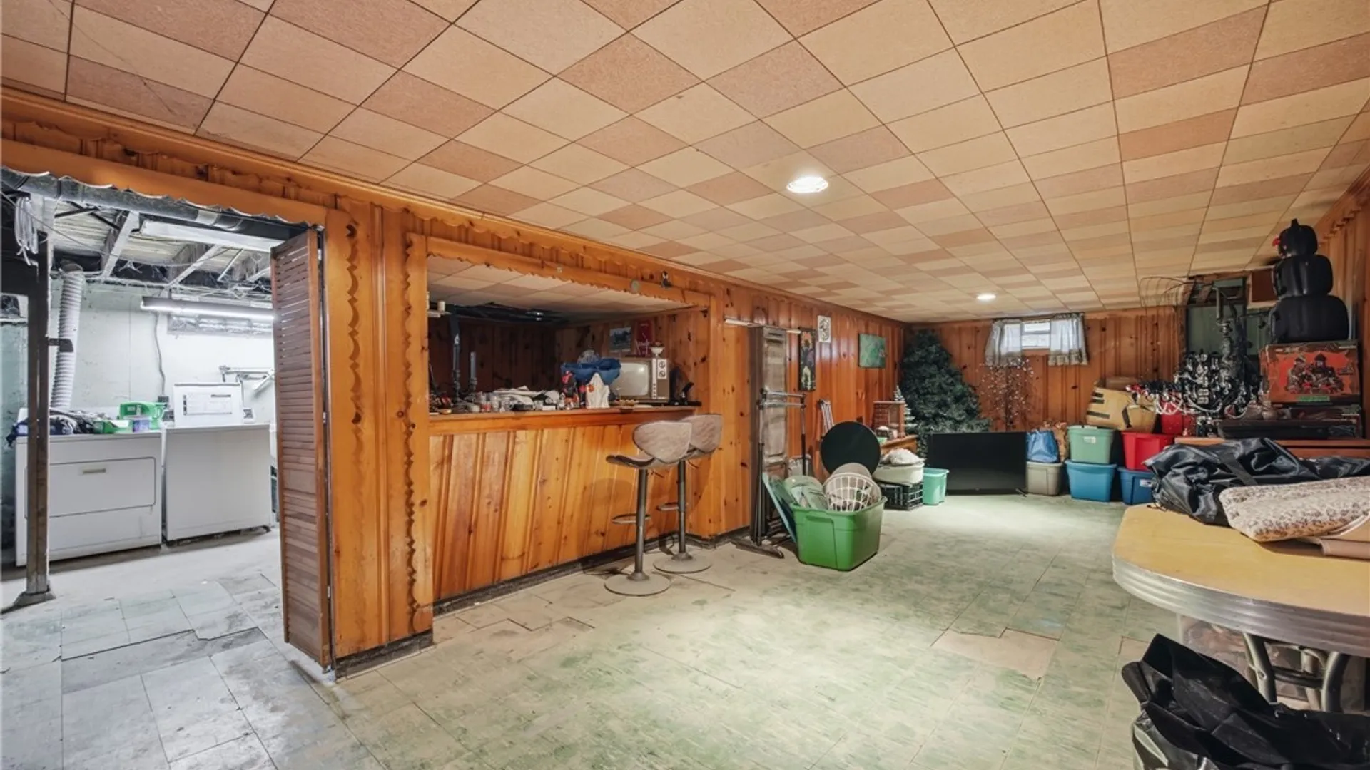 Property at 98 Frontier Drive, Hamburg, NY 14219 32