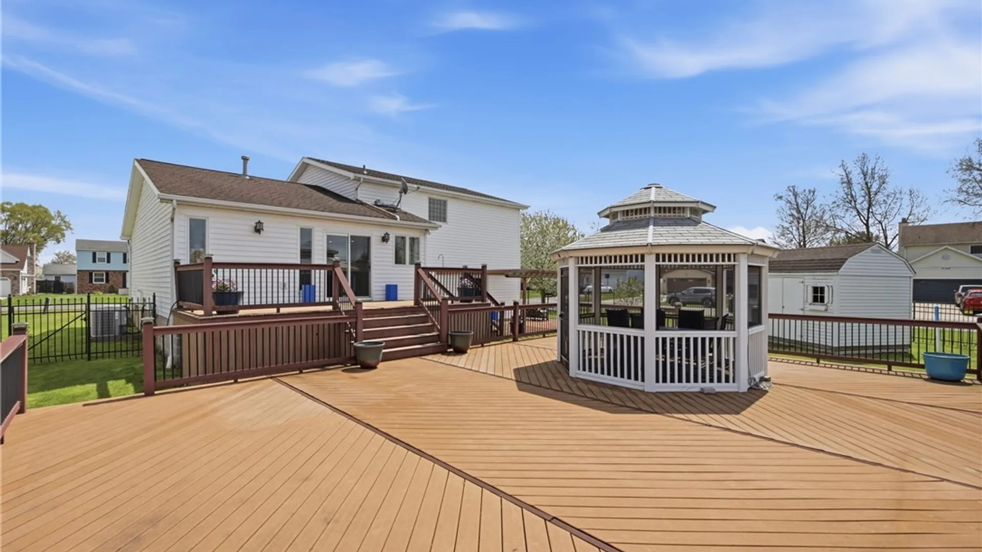 Property at 6962 Christi Lane, Wheatfield, NY 14304 46
