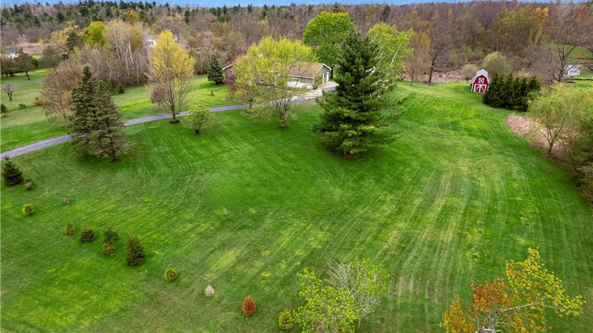 Property at 94 Westwood Road, Lancaster, NY 14086 4
