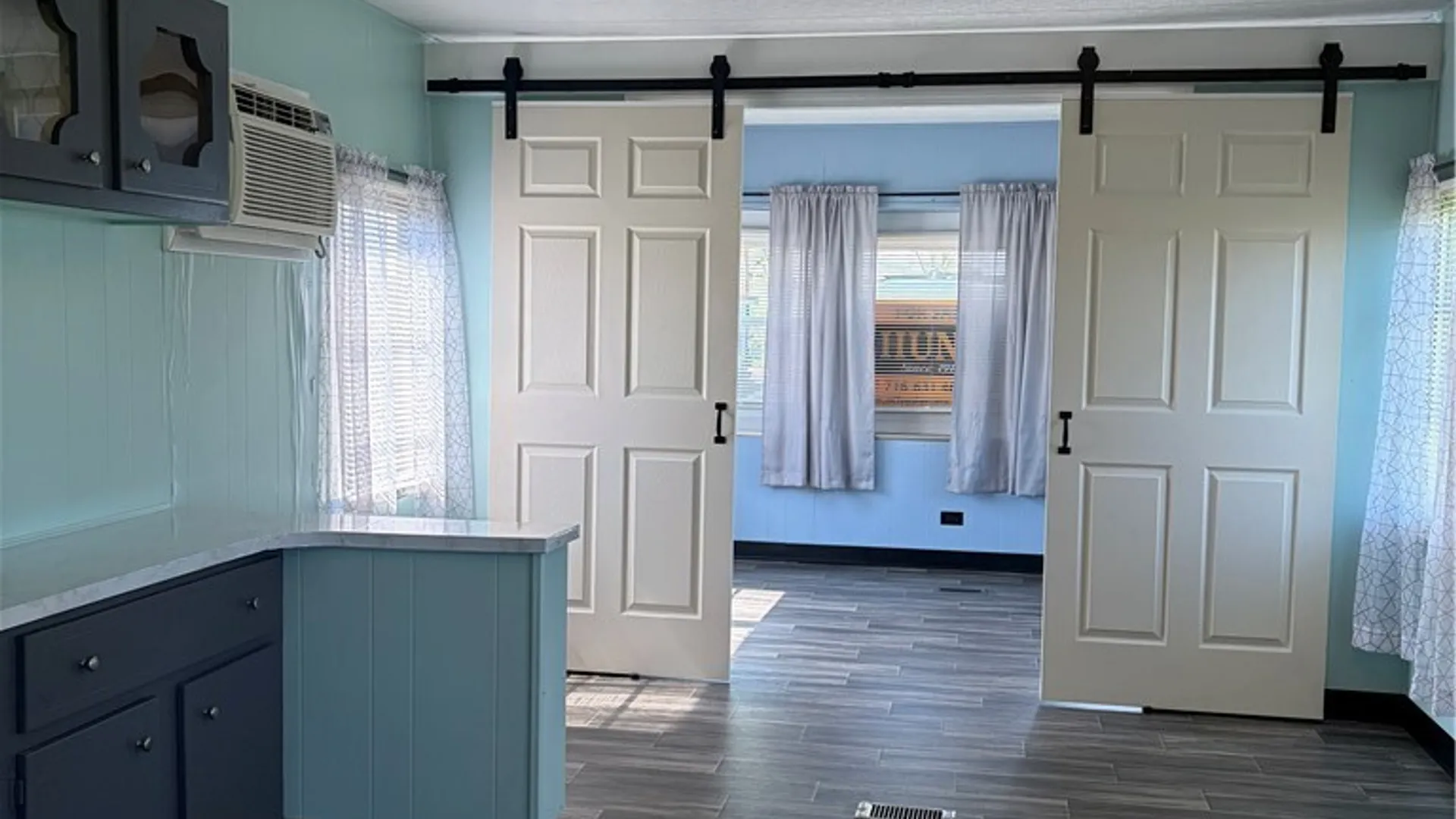 Property at 2080 River Road, Niagara Falls, NY 14304 12