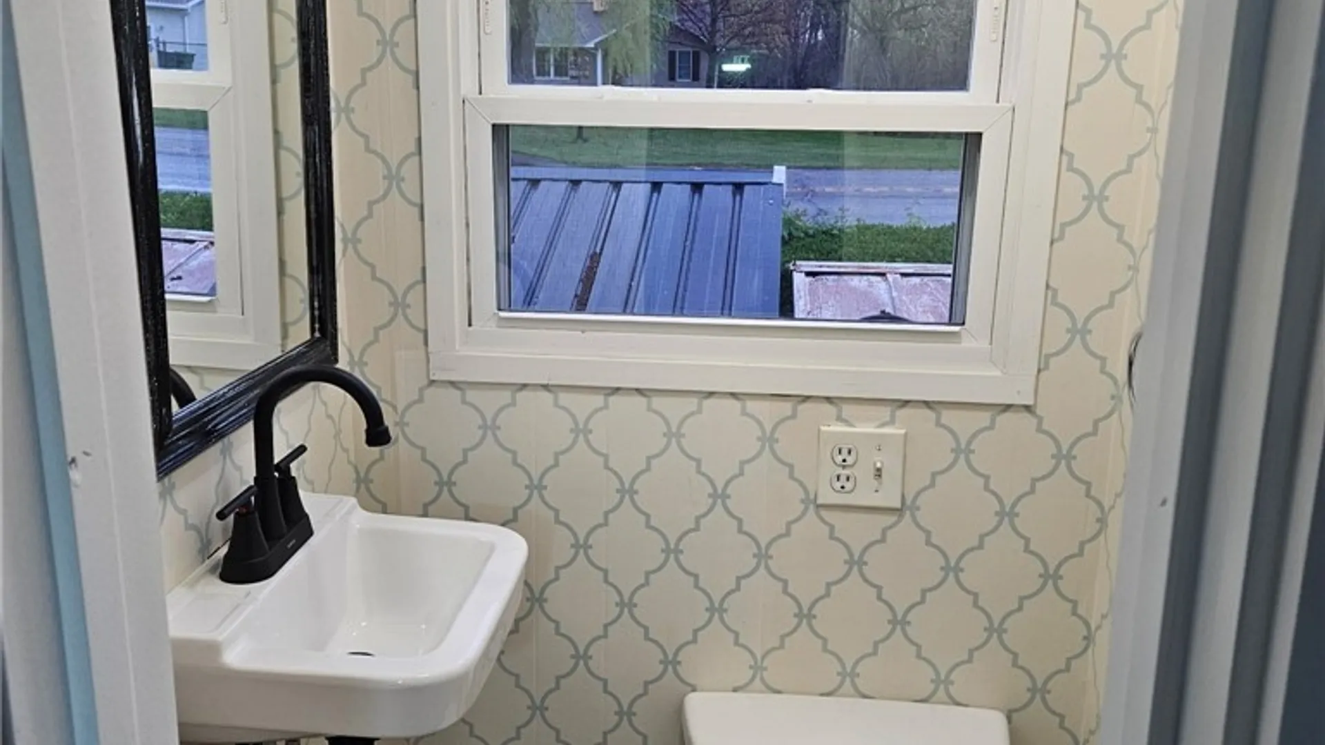 Property at 2080 River Road, Niagara Falls, NY 14304 17