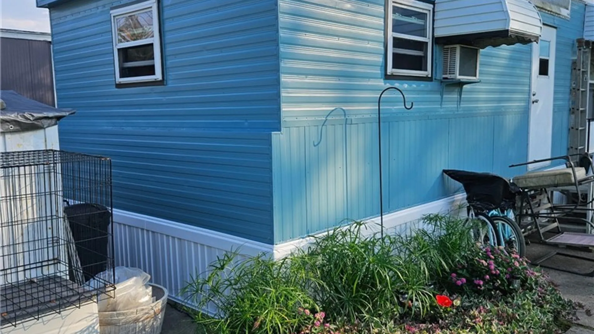 Property at 2080 River Road, Niagara Falls, NY 14304 2