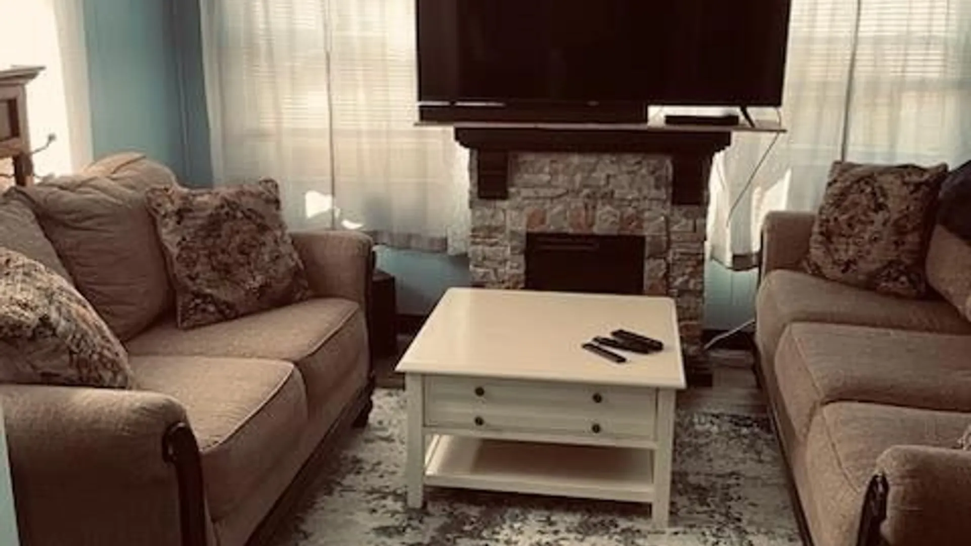 Property at 2080 River Road, Niagara Falls, NY 14304 6