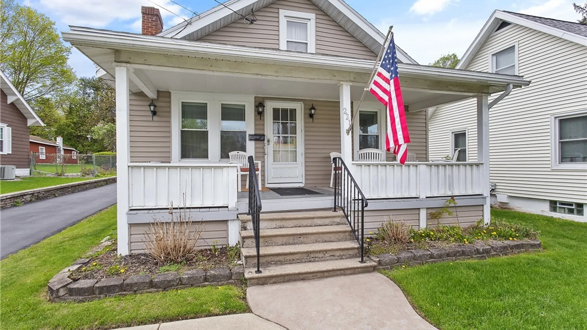 Property at 221 Mackay Avenue, Camillus, NY 13219 2
