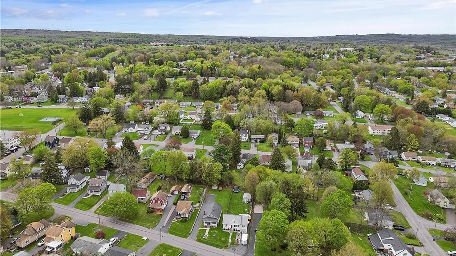 Property at 221 Mackay Avenue, Camillus, NY 13219 31