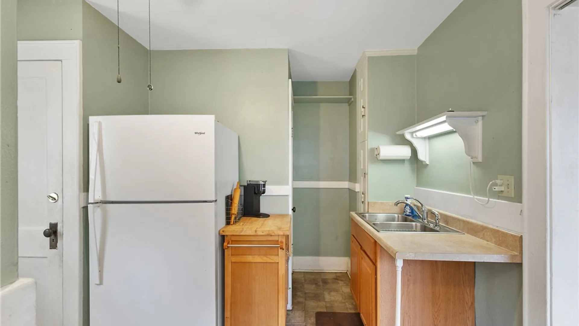 Property at 221 Mackay Avenue, Camillus, NY 13219 7