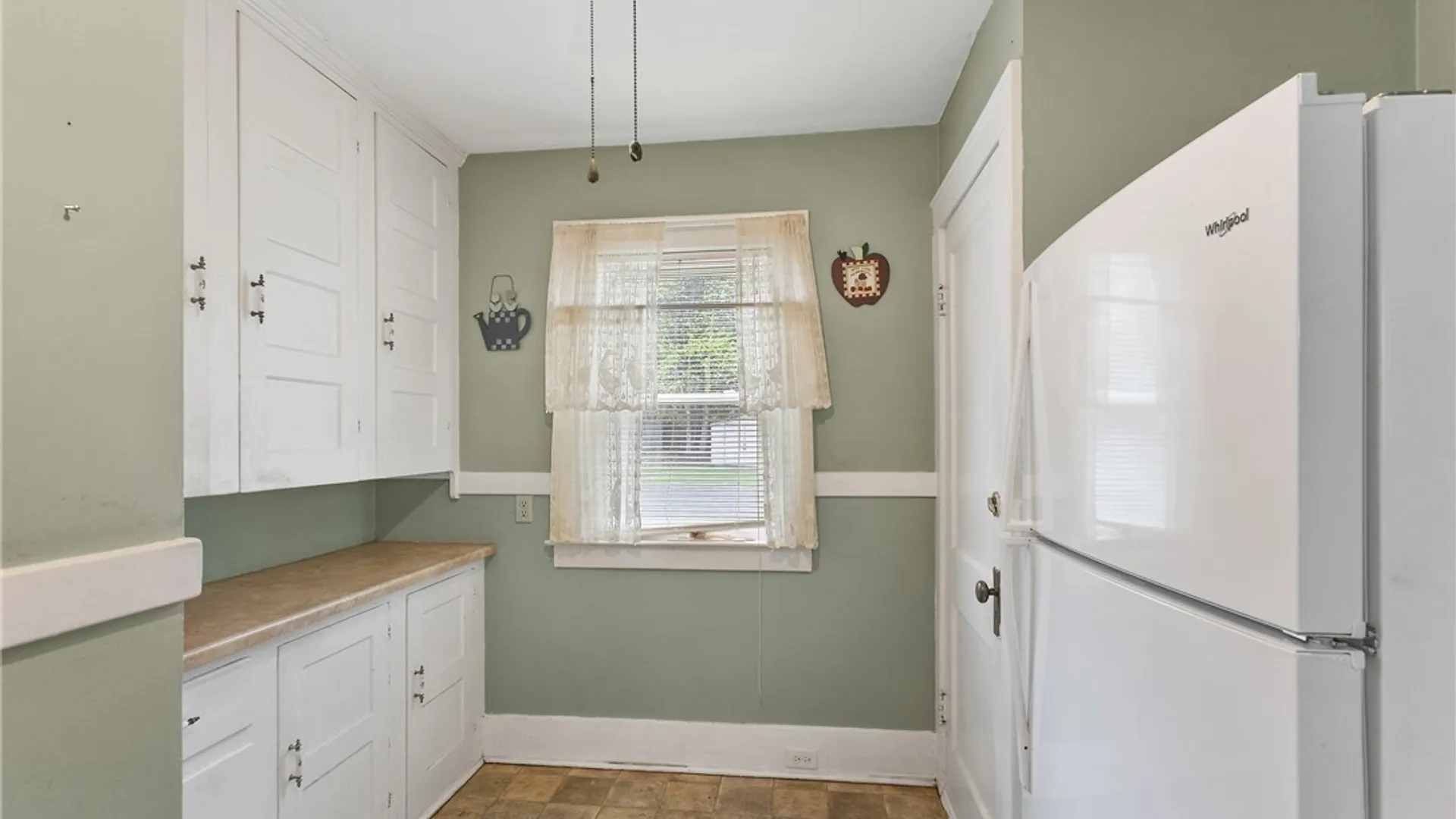 Property at 221 Mackay Avenue, Camillus, NY 13219 8