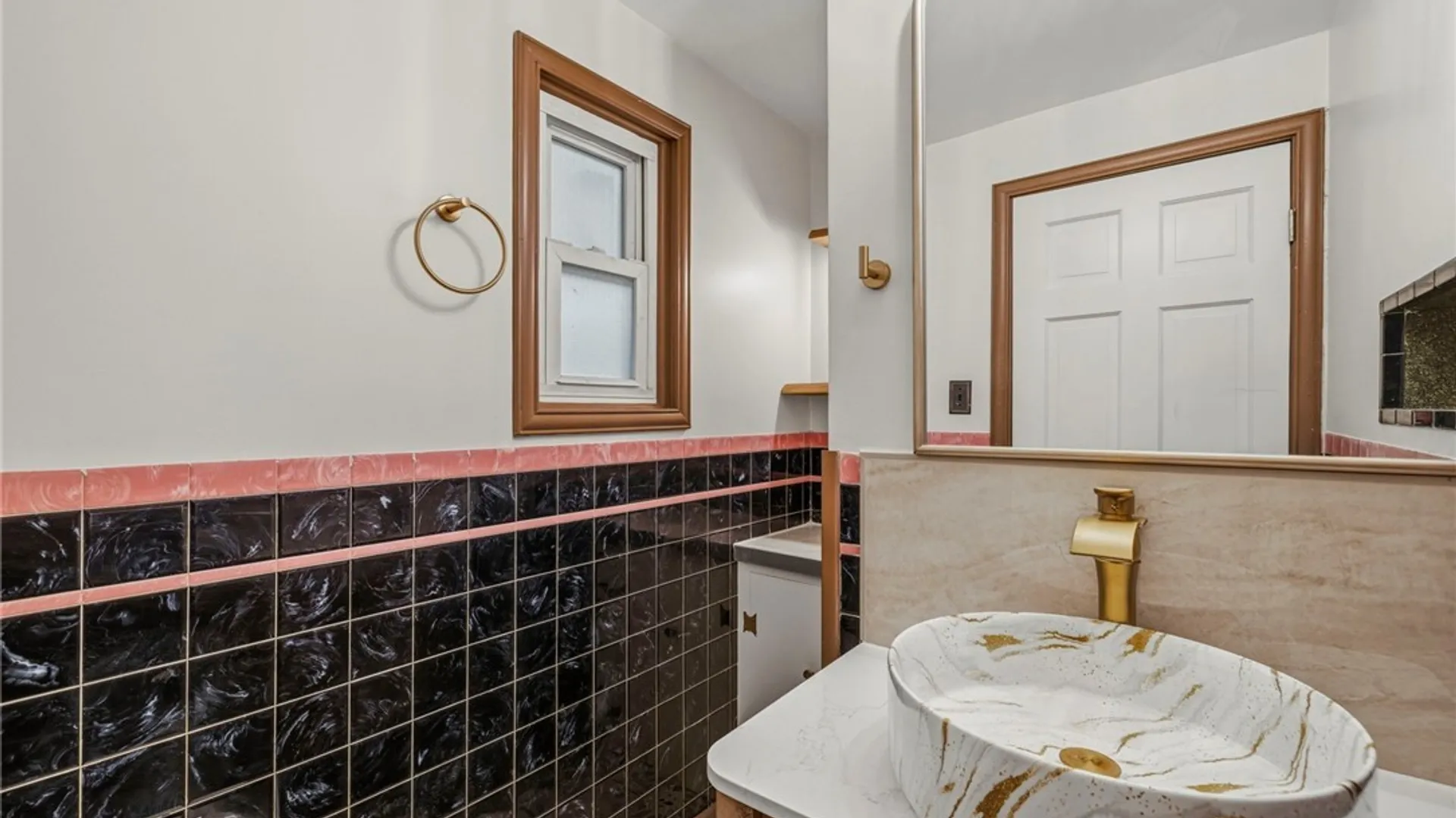 Property at 69 Cleveland Drive, Cheektowaga, NY 14215 20