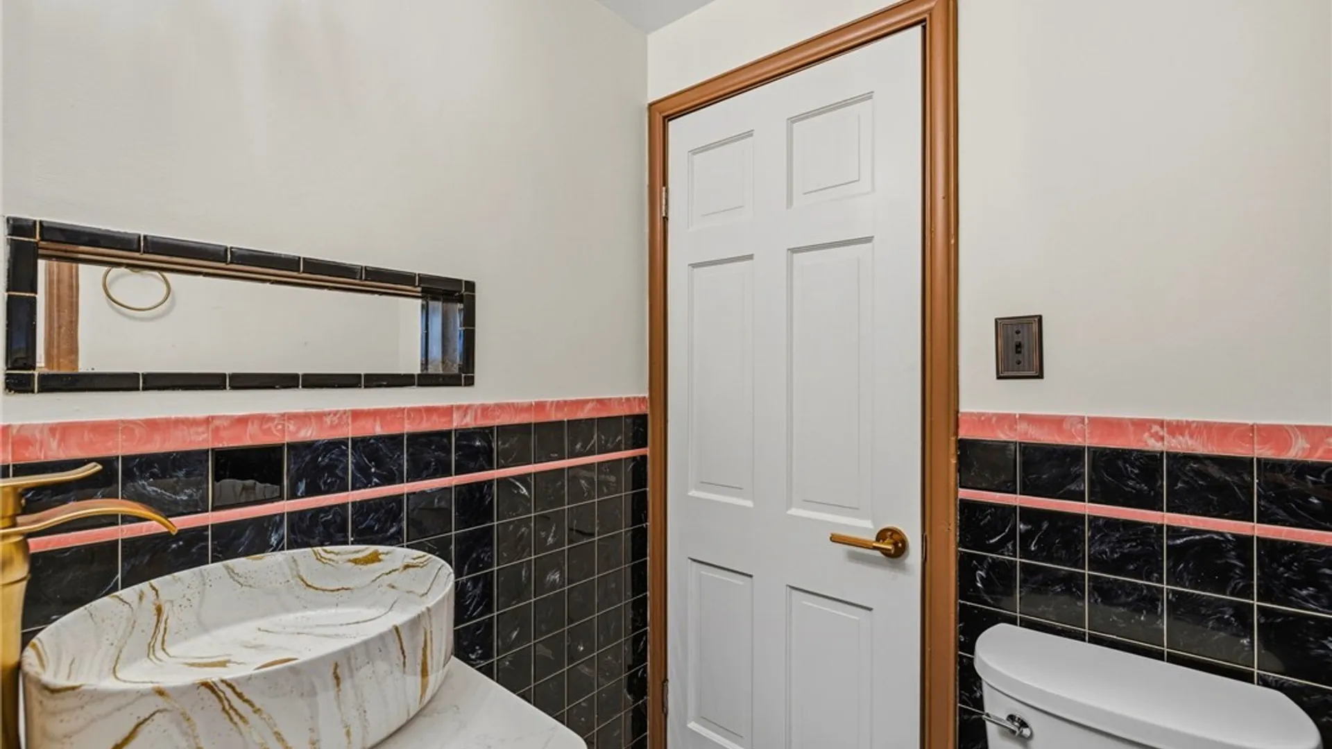 Property at 69 Cleveland Drive, Cheektowaga, NY 14215 21