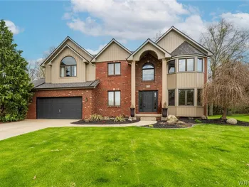 Property at 270 Woodstream Drive, Grand Island, NY 14072