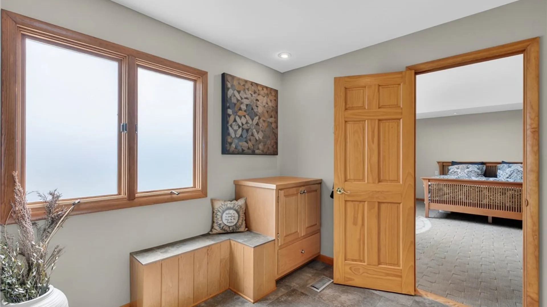 Property at 270 Woodstream Drive, Grand Island, NY 14072 32