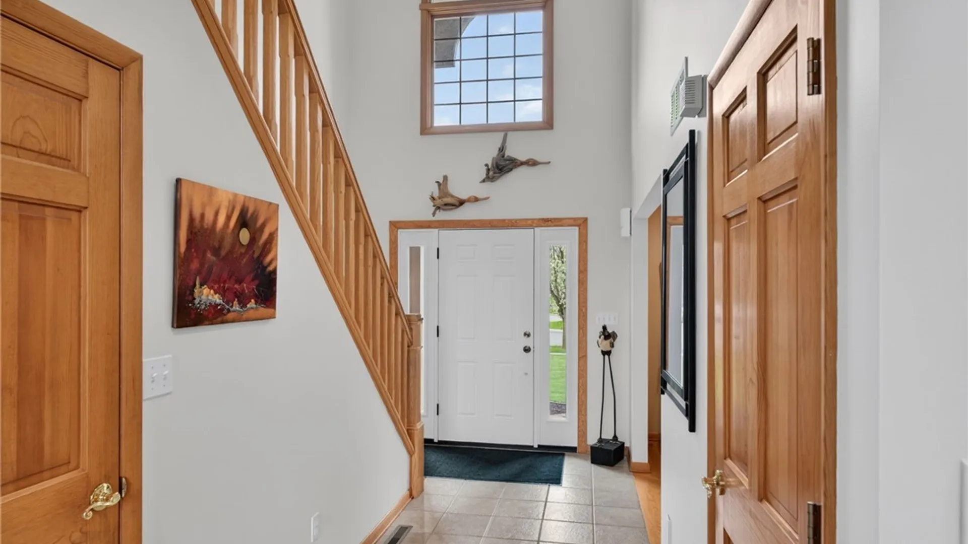 Property at 270 Woodstream Drive, Grand Island, NY 14072 4