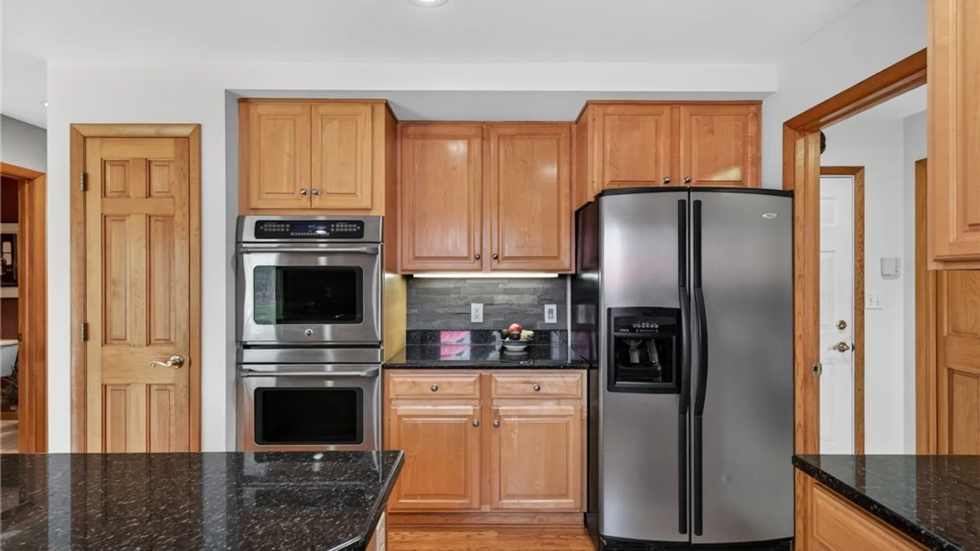 Property at 270 Woodstream Drive, Grand Island, NY 14072 9