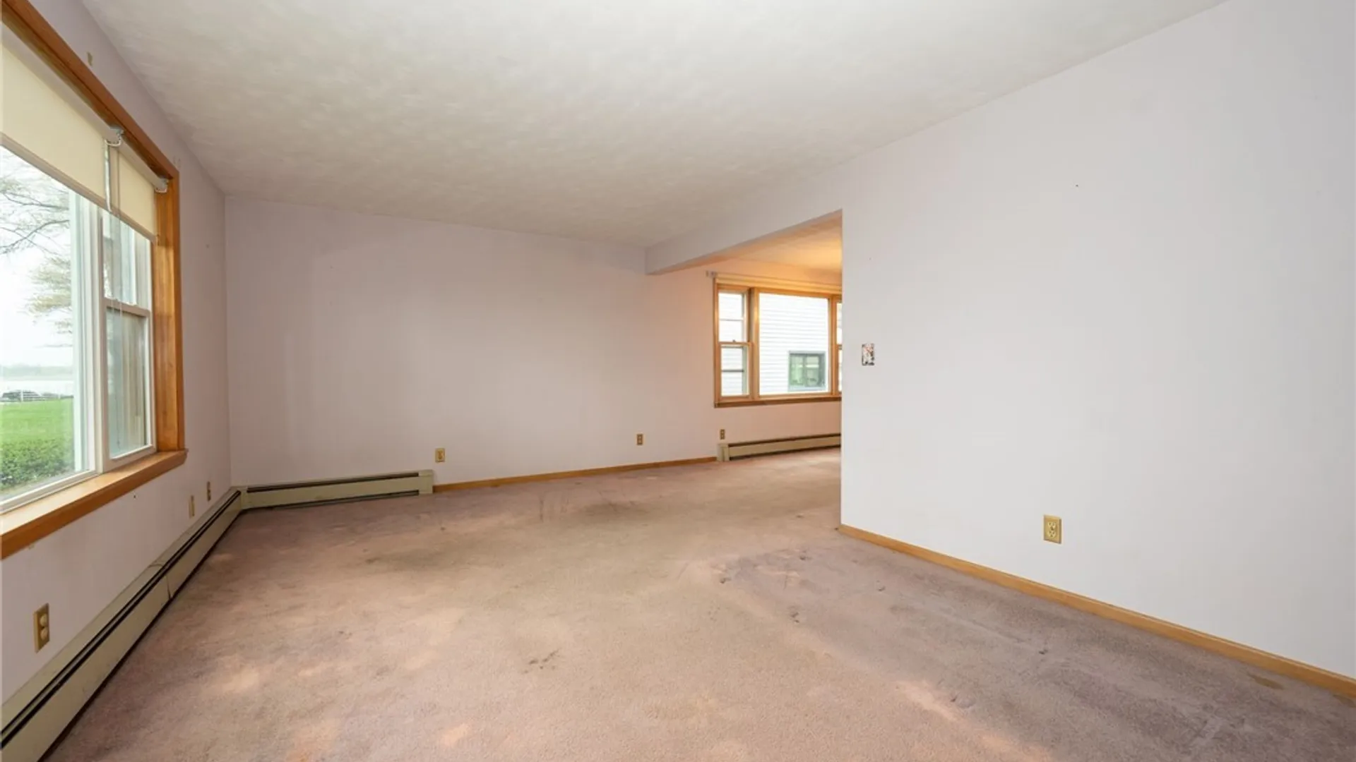 Property at 61 Shore Drive, Hamburg, NY 14219 12