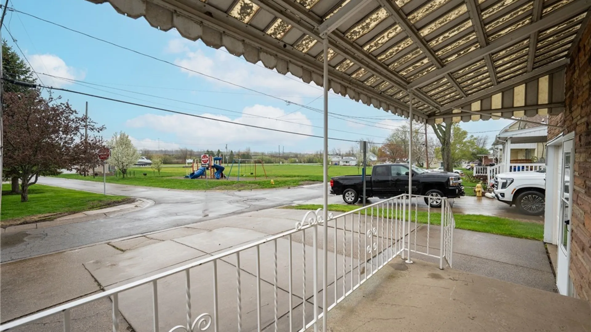 Property at 61 Shore Drive, Hamburg, NY 14219 3