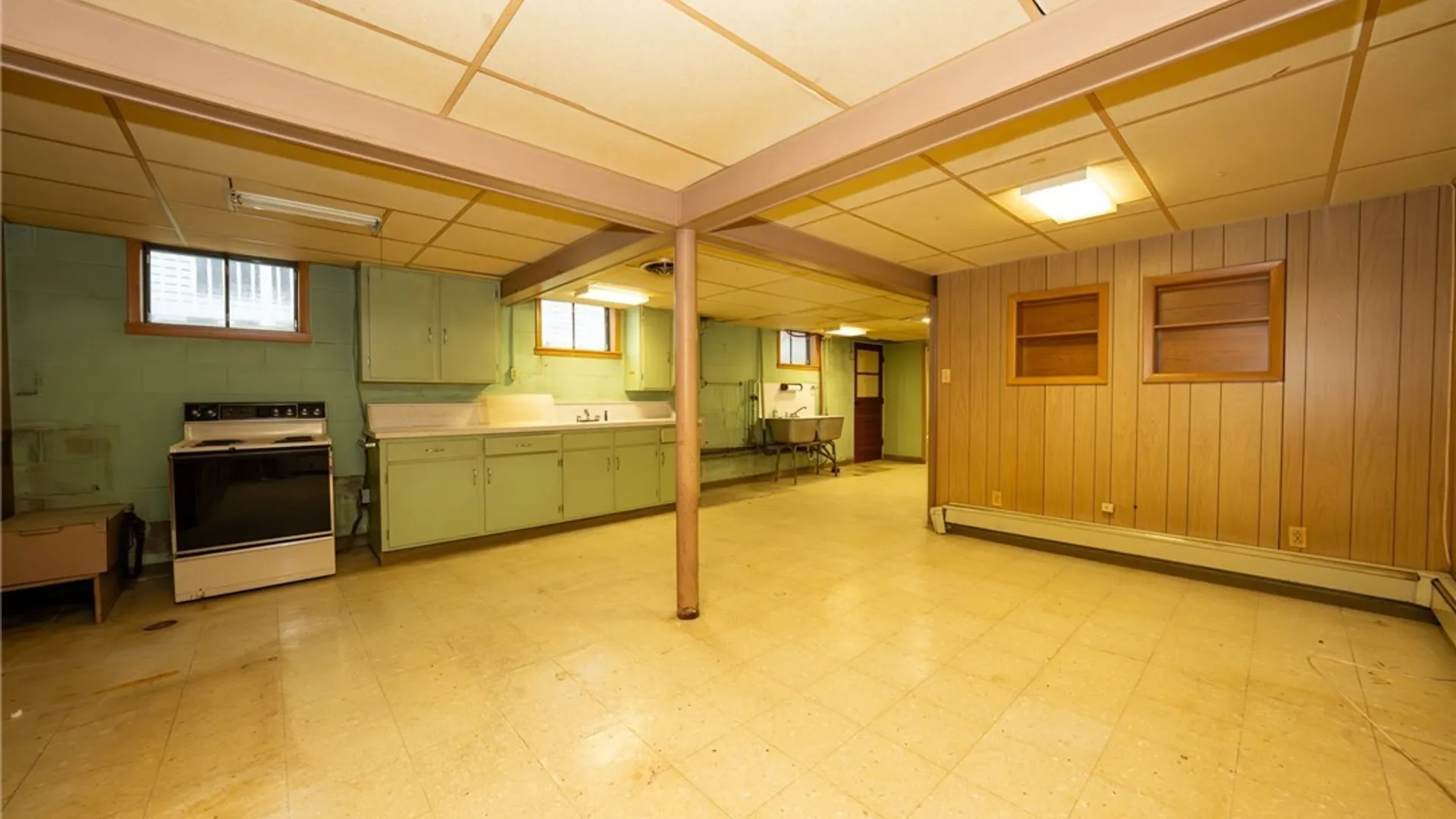Property at 61 Shore Drive, Hamburg, NY 14219 39
