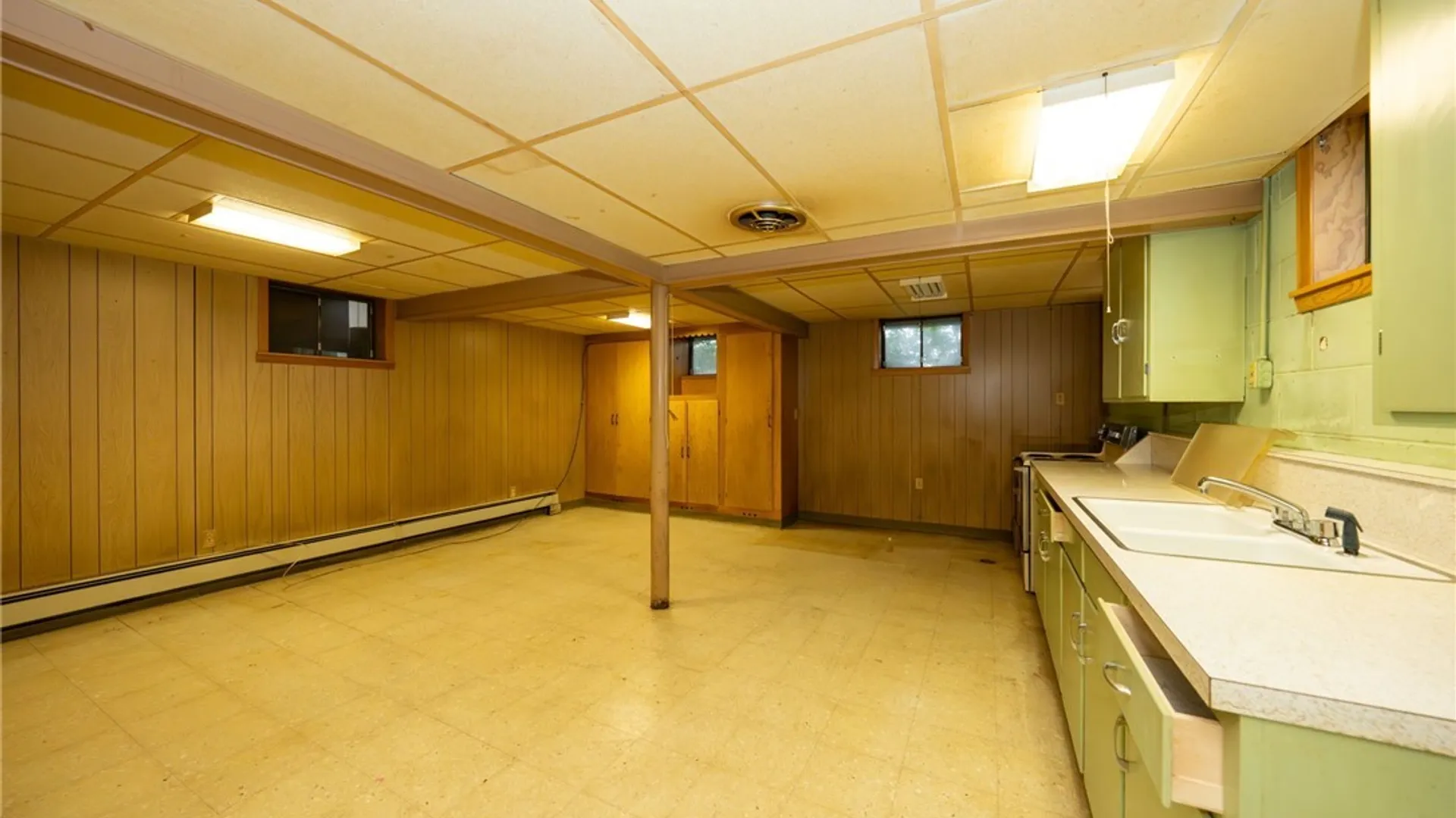 Property at 61 Shore Drive, Hamburg, NY 14219 40