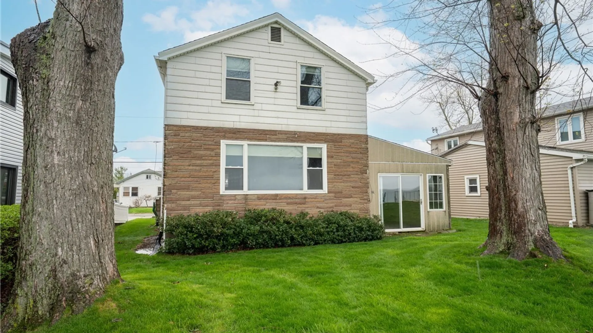 Property at 61 Shore Drive, Hamburg, NY 14219 47