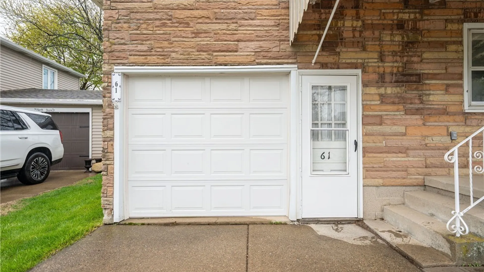Property at 61 Shore Drive, Hamburg, NY 14219 5