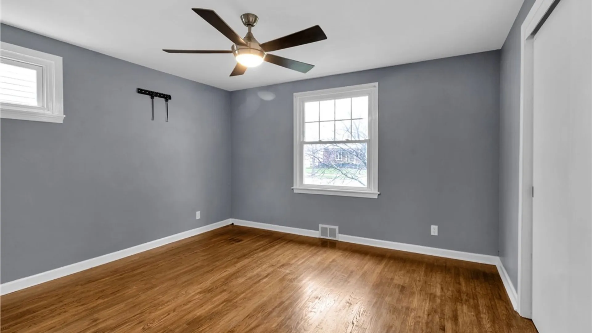 Property at 334 Wrexham Court, Tonawanda, NY 14150 19