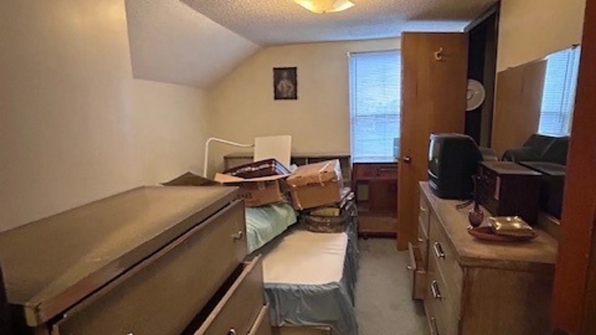 Property at 630 6th Street, Niagara Falls, NY 14301 12