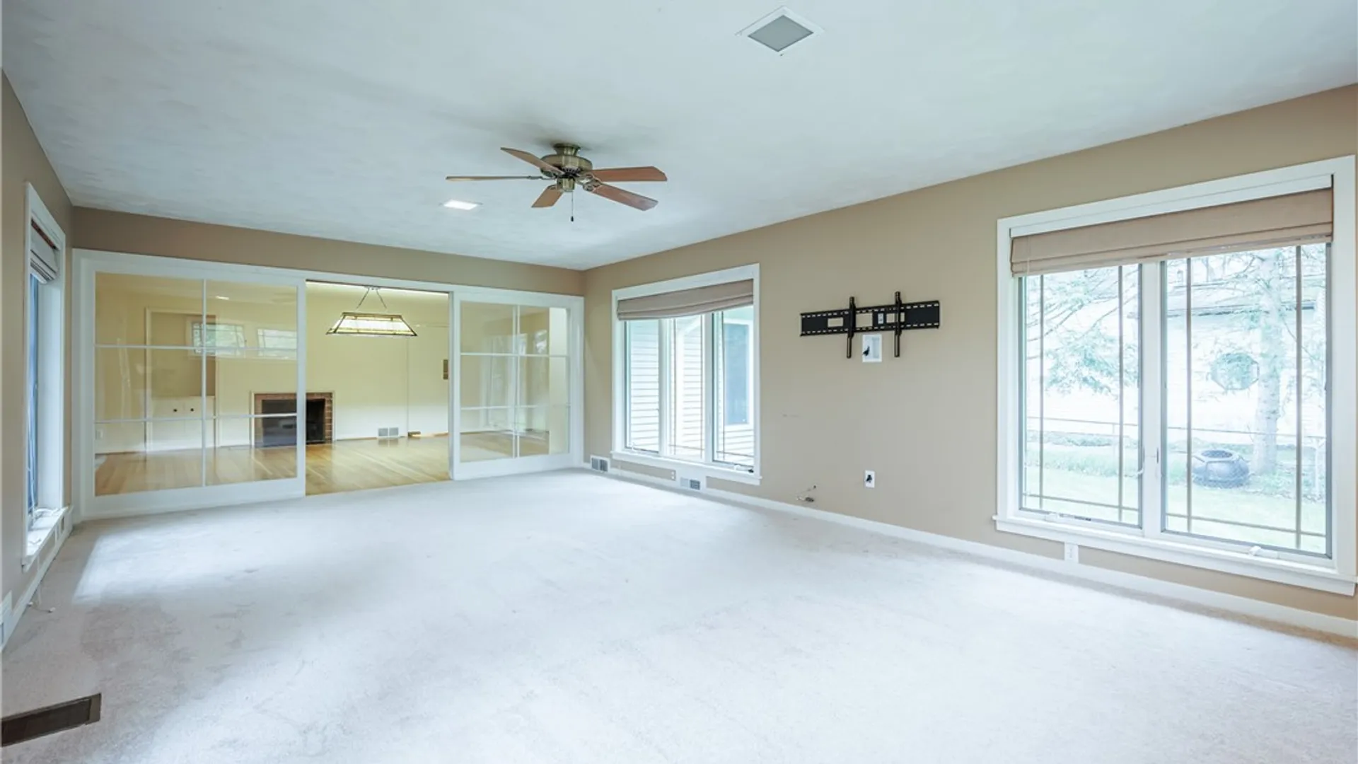 Property at 3725 East Ave, Pittsford, NY 14618 10