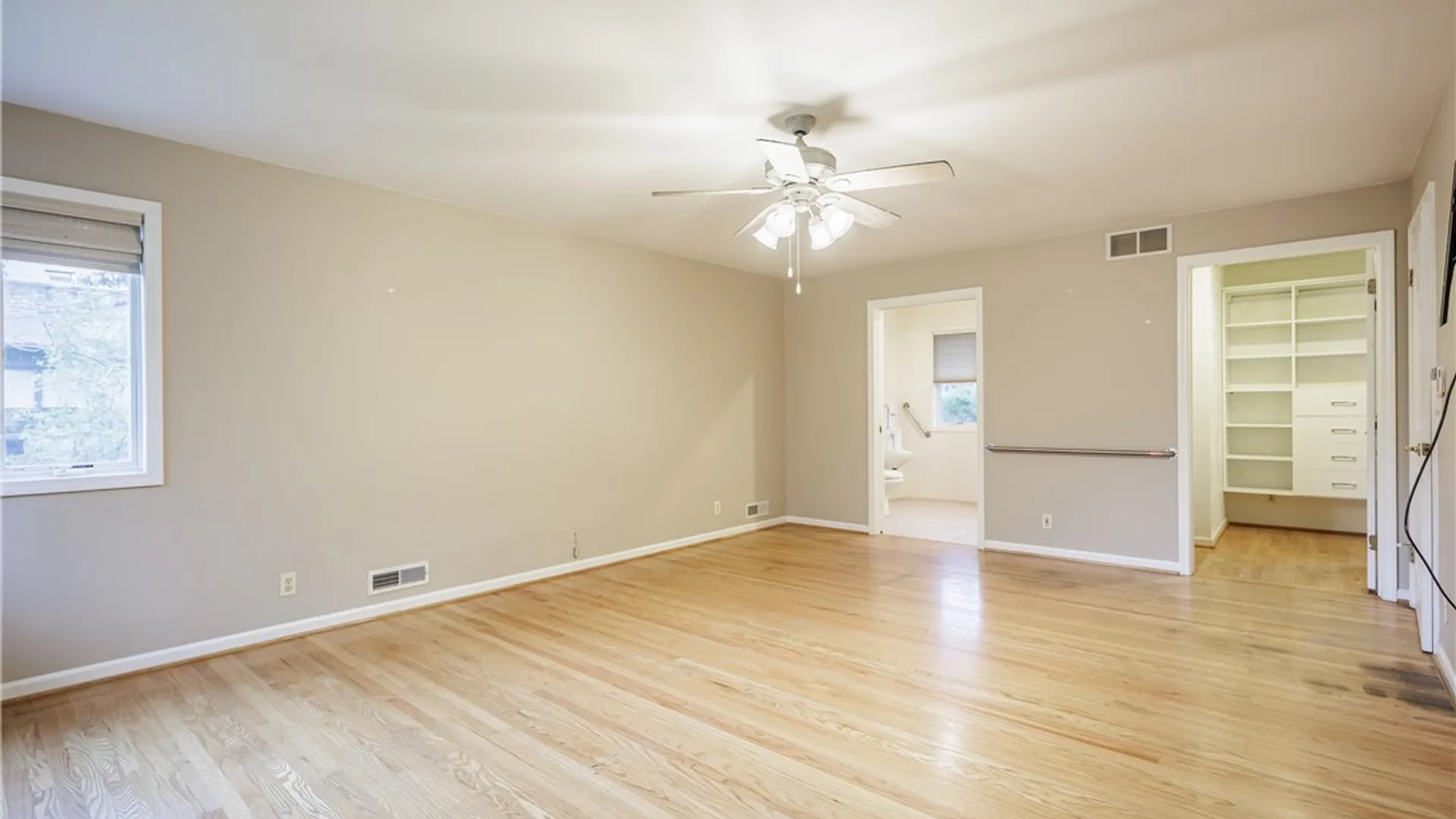 Property at 3725 East Ave, Pittsford, NY 14618 19