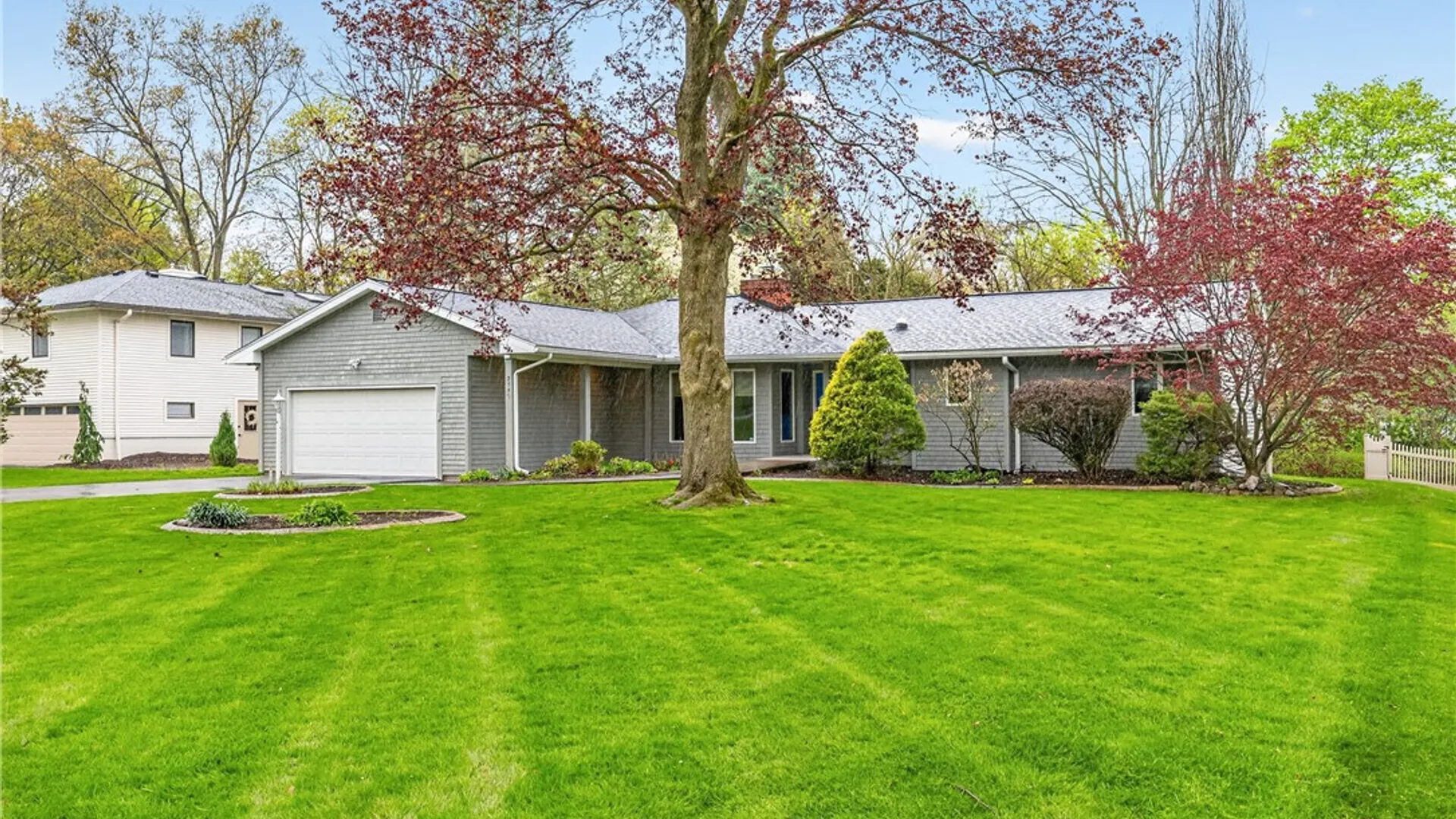 Property at 3725 East Ave, Pittsford, NY 14618 3