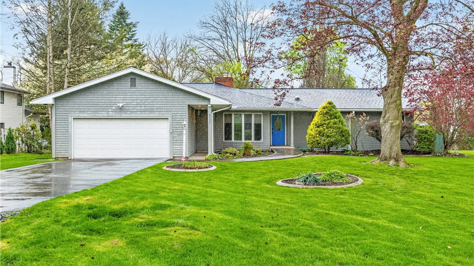 Property at 3725 East Ave, Pittsford, NY 14618 4