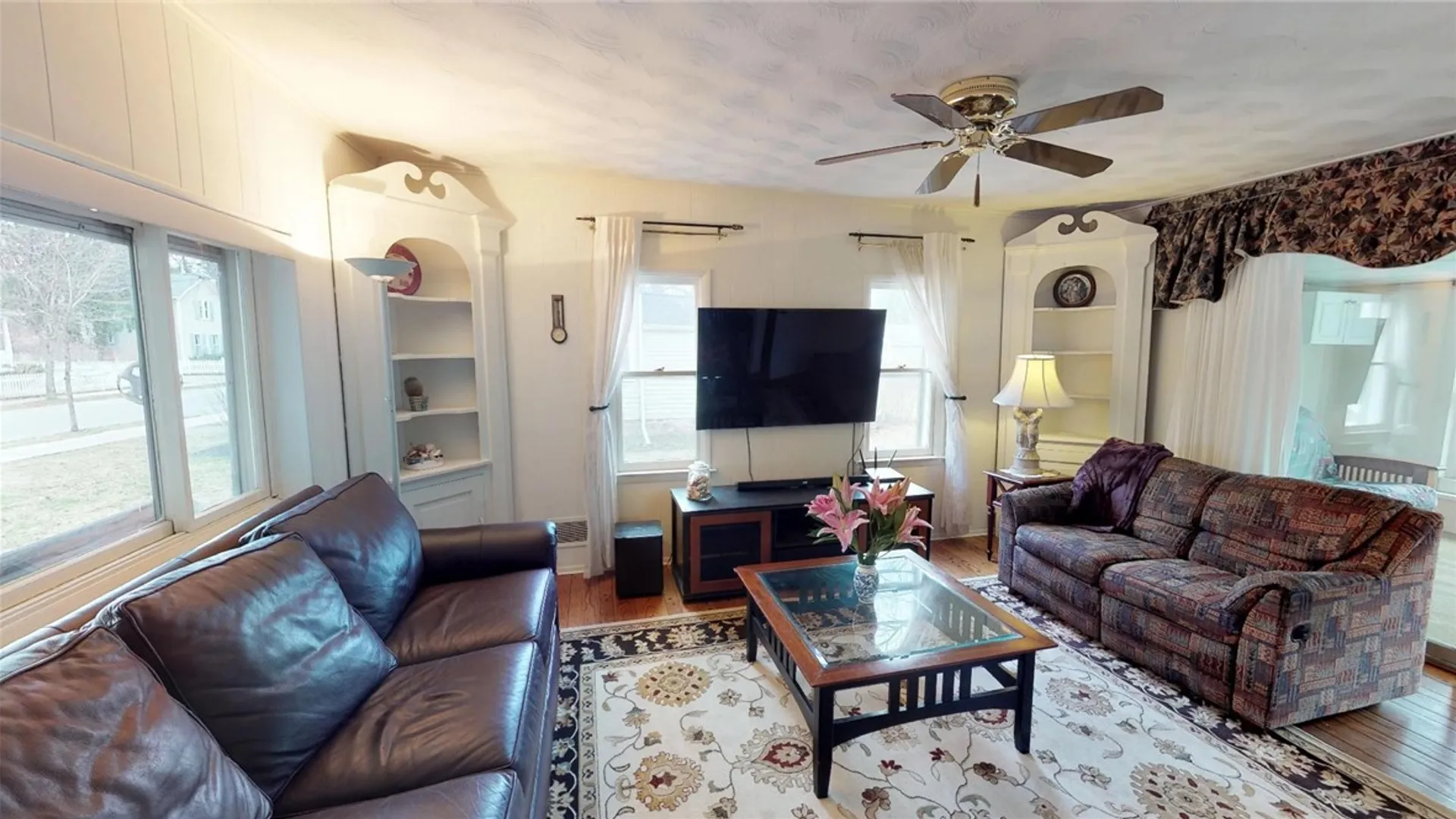 Property at 20 Boughton Avenue, Pittsford, NY 14534 3