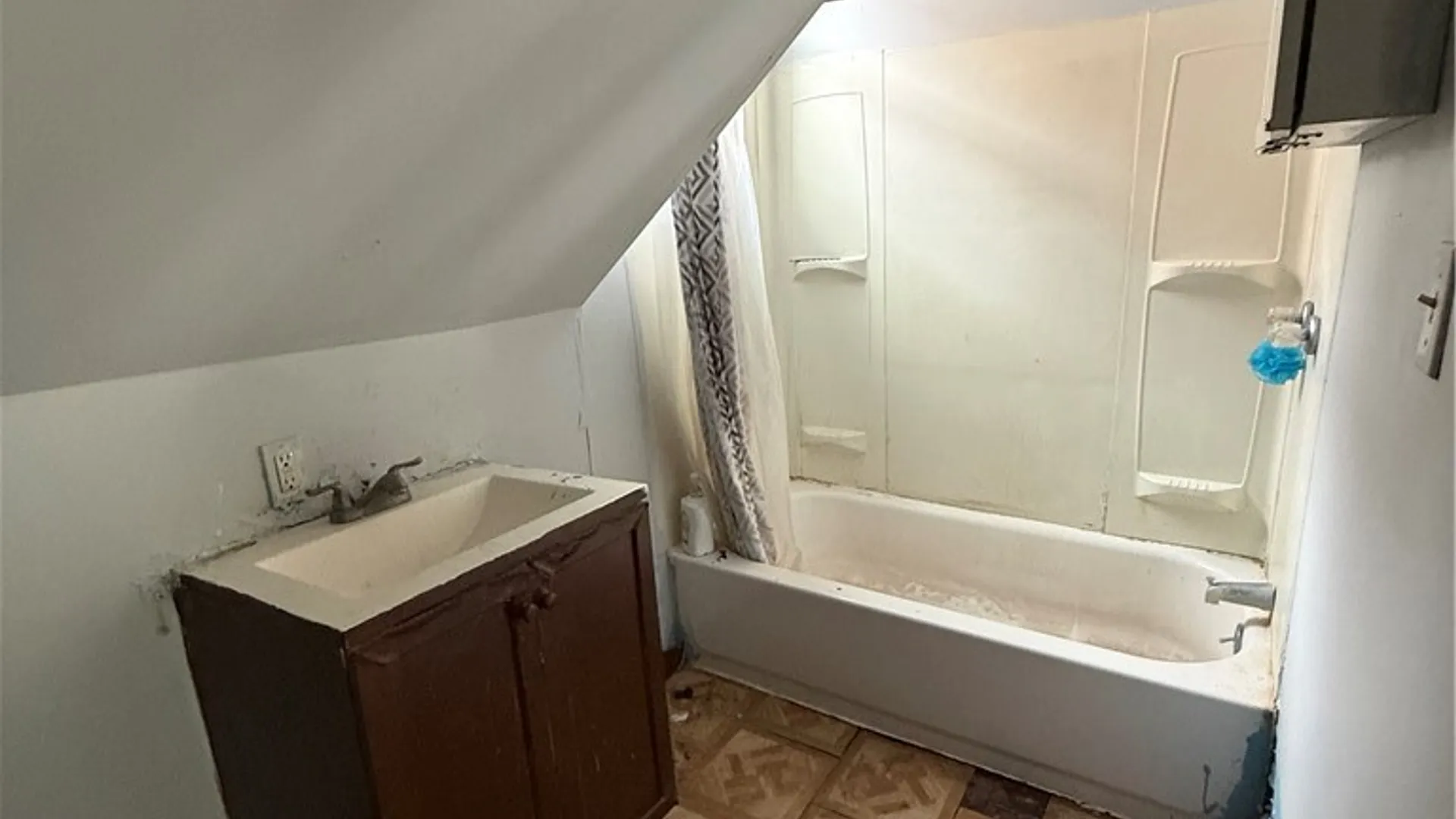 Property at 681 Best Street, Buffalo, NY 14211 6