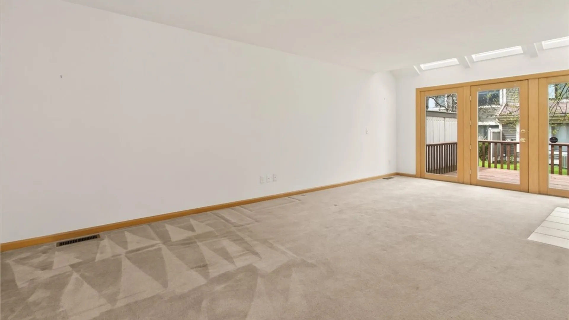 Property at 237 Highland Parkway, Rochester, NY 14620 15