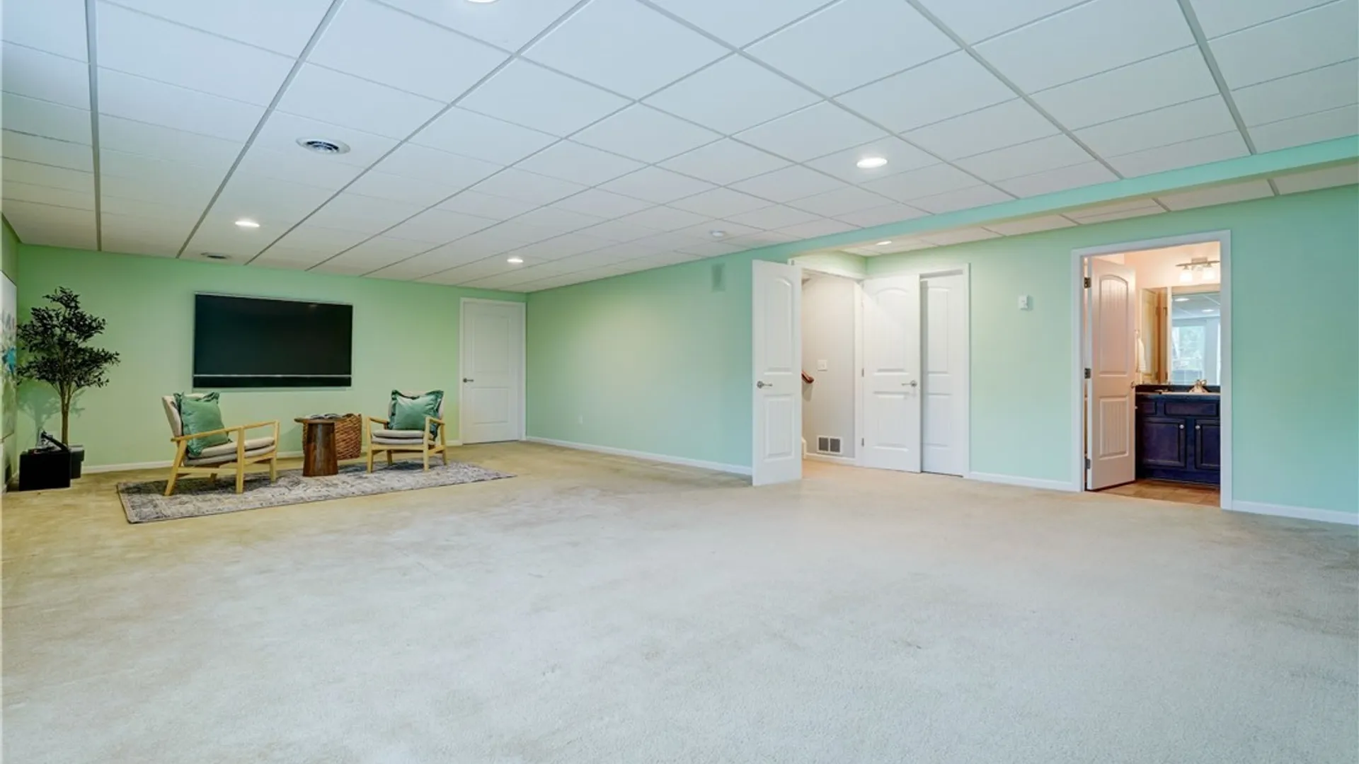 Property at 6945 Silverton Glen, Victor, NY 14564 34