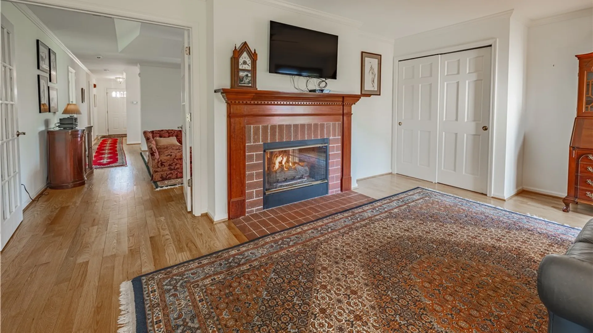 Property at 9 Saint Charles Ct, Amherst, NY 14221 22