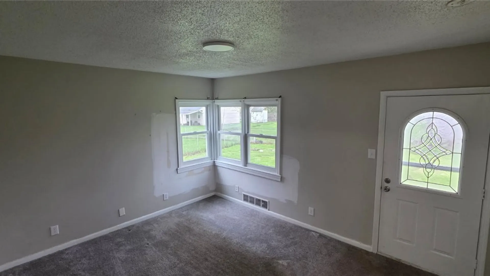 Property at 24 Starcrest Drive, Cheektowaga, NY 14225 13
