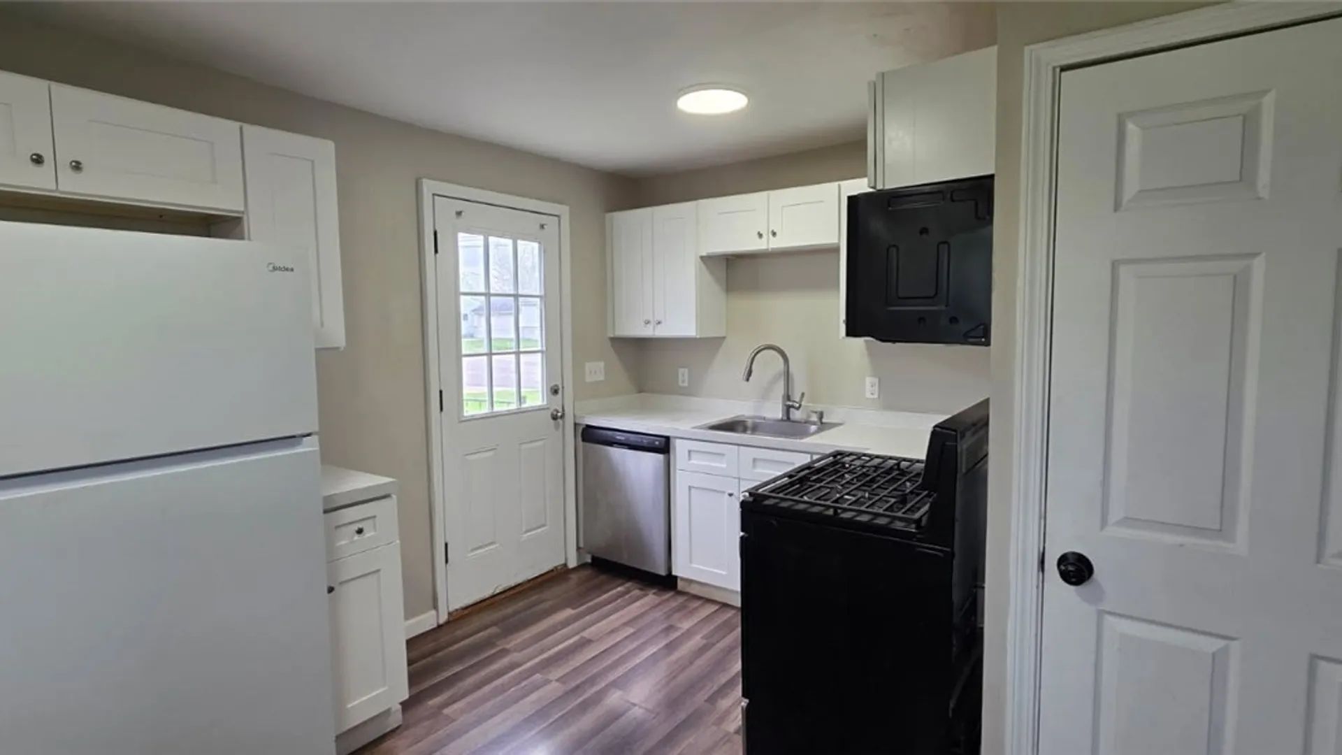 Property at 24 Starcrest Drive, Cheektowaga, NY 14225 6