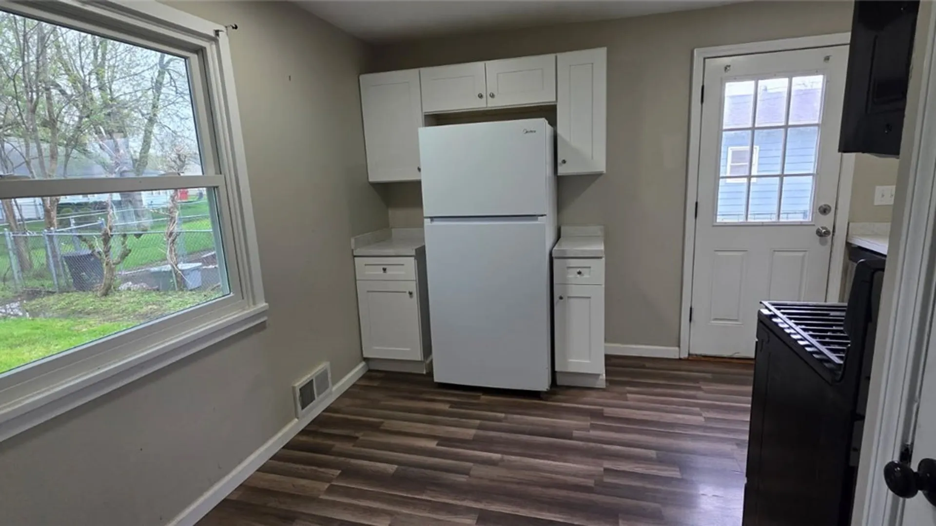 Property at 24 Starcrest Drive, Cheektowaga, NY 14225 9